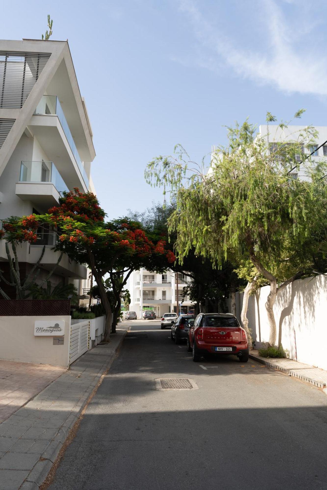 Blue Dawn Center Flat Lejlighed Larnaca Eksteriør billede