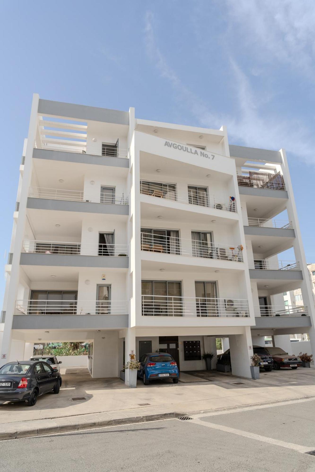 Blue Dawn Center Flat Lejlighed Larnaca Eksteriør billede